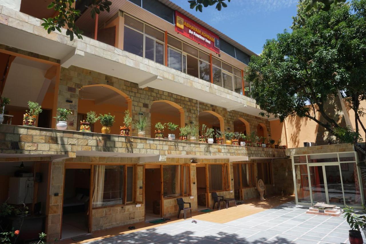 Abhayam Ashram Otel Rishīkesh Dış mekan fotoğraf